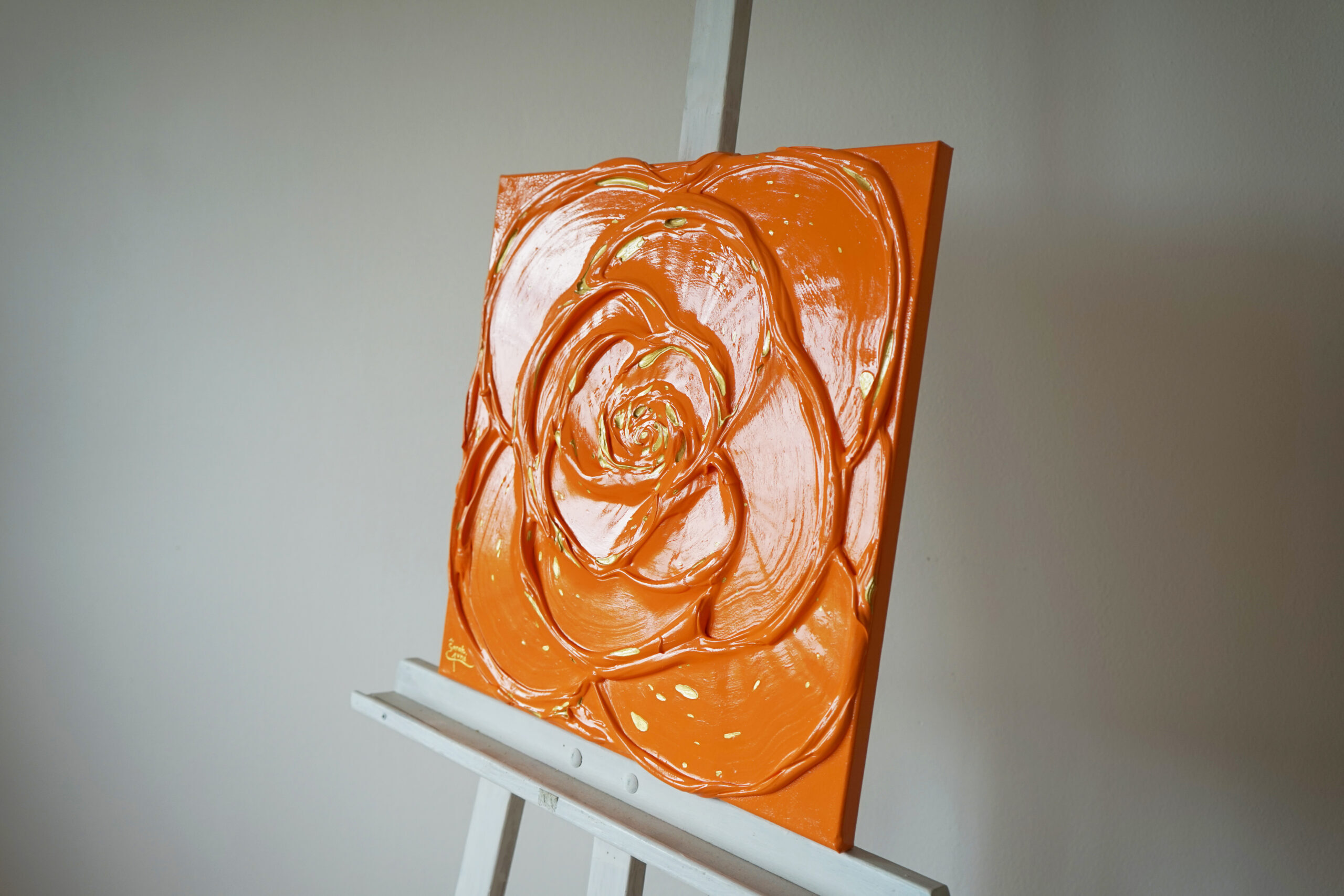 Little Orange Rose with a Touch of Gold I. (1l25), in the studio 3